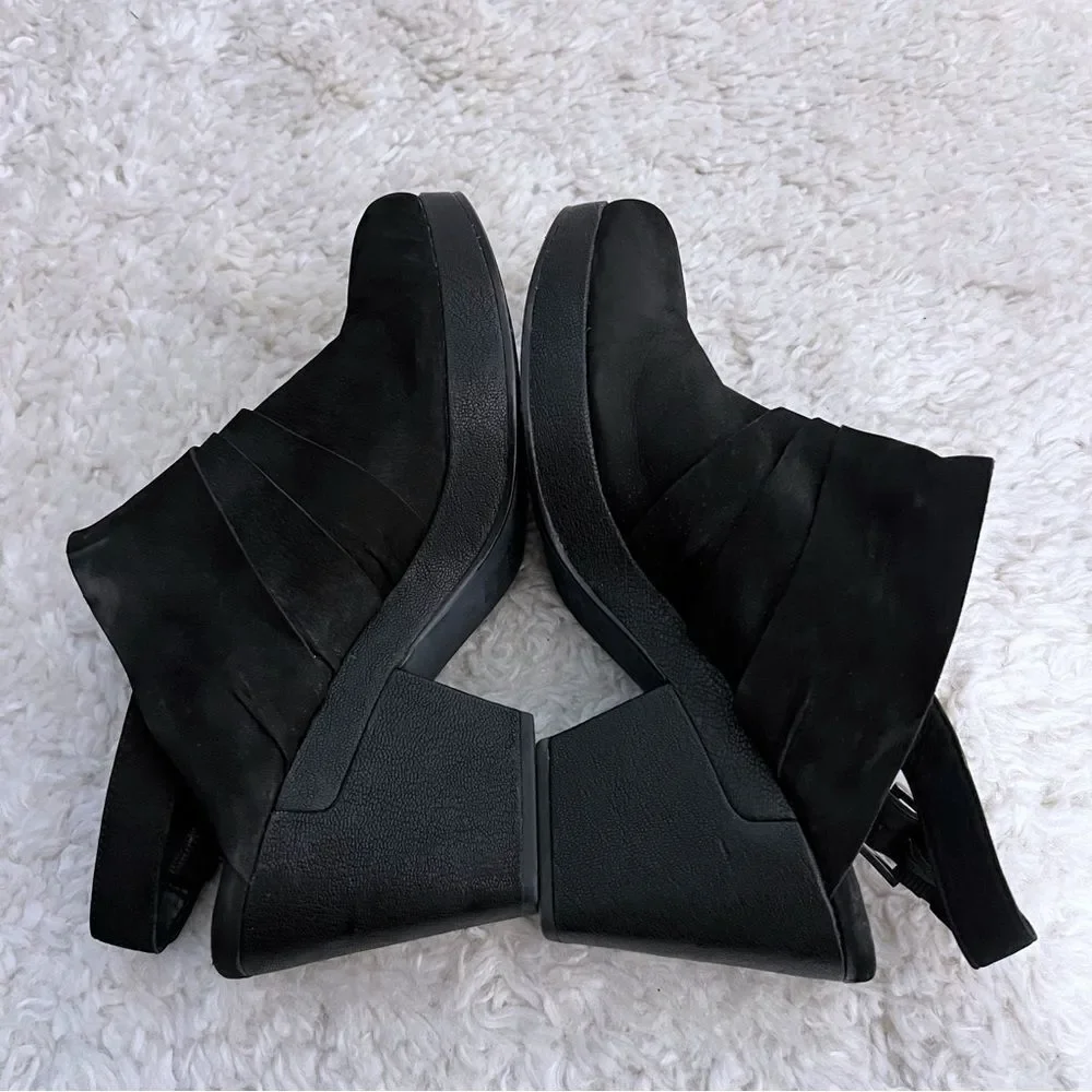 EILEEN FISHER Black Suede Closed Toe Mules Platform Chunky Women's Size 10